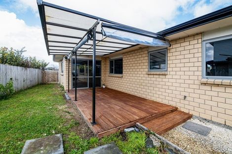 Photo of property in 110a Royal Road, Massey, Auckland, 0614