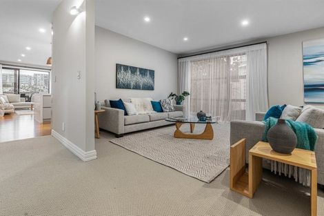 Photo of property in 102 Bassett Road, Remuera, Auckland, 1050