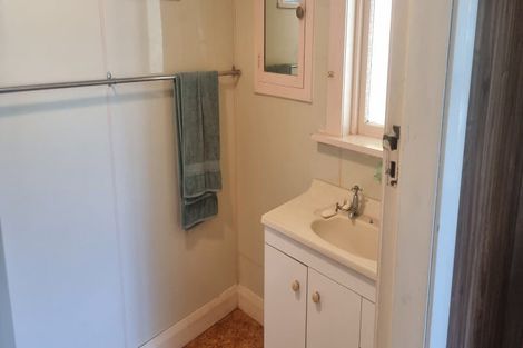 Photo of property in 100 Mcleavey Road, Ohau, Levin, 5570