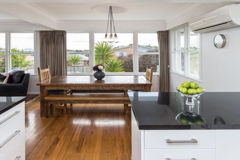 Photo of property in 55 Willoughby Avenue, Howick, Auckland, 2014