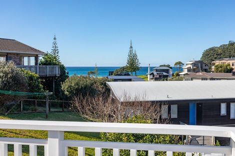 Photo of property in 113 Russell Bruce Place, Onemana, Whangamata, 3691