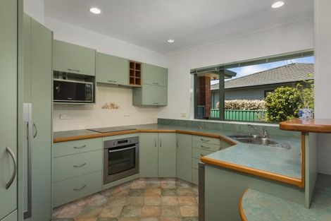 Photo of property in 16 Donegal Place, Katikati, 3129