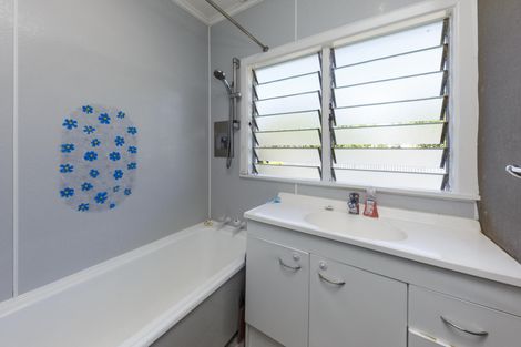 Photo of property in 8 Miles Place, Awapuni, Palmerston North, 4412