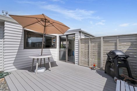 Photo of property in 2 Finlowe Way, Otumoetai, Tauranga, 3110