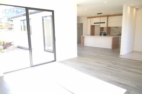 Photo of property in 135 Tiriwa Drive, Massey, Auckland, 0614