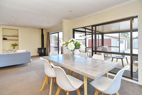 Photo of property in 393 Greers Road, Bishopdale, Christchurch, 8053