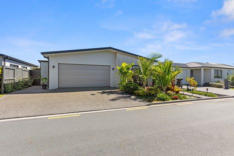 Photo of property in 47 Franks Way, Papamoa Beach, Papamoa, 3118