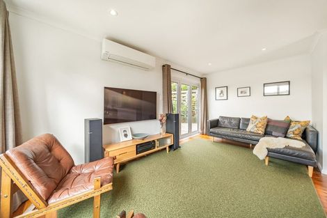 Photo of property in 84 Paremata Road, Paremata, Porirua, 5024