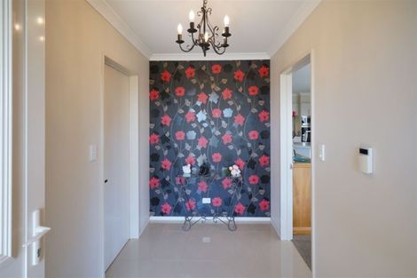 Photo of property in 9 Tutaipatu Avenue, Pegasus, 7612