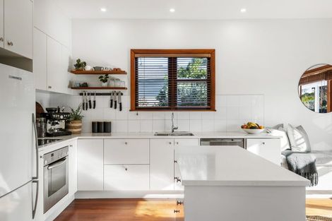 Photo of property in 7 Nelson Avenue, Northcote Point, Auckland, 0627