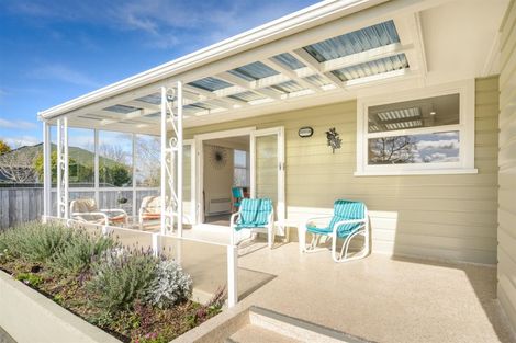 Photo of property in 10 Bond Street, Marton, 4710