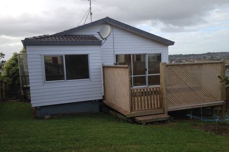 Photo of property in 2/48 Sandgate Avenue, Botany Downs, Auckland, 2010
