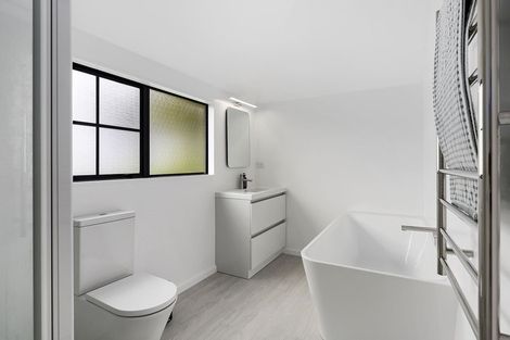 Photo of property in 42 Halladale Road, Papakowhai, Porirua, 5024