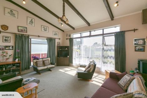 Photo of property in 101 Broadway, Waitara, 4320
