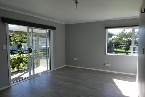 Photo of property in 95 Atkinson Avenue, Otaki Beach, Otaki, 5512