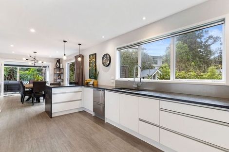 Photo of property in 23 Helleur Road, Massey, Auckland, 0614