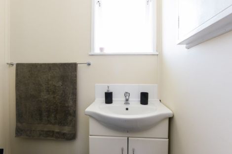 Photo of property in 405 Kotuku Street, Camberley, Hastings, 4120