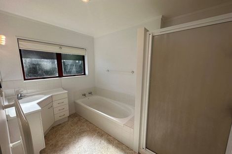 Photo of property in 2 Second Avenue, Avenues, Whangarei, 0110