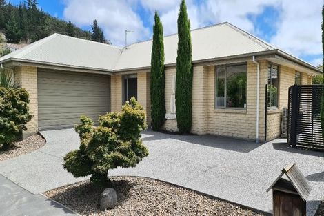 Photo of property in 9 Hamlet Lane, Heathcote Valley, Christchurch, 8022