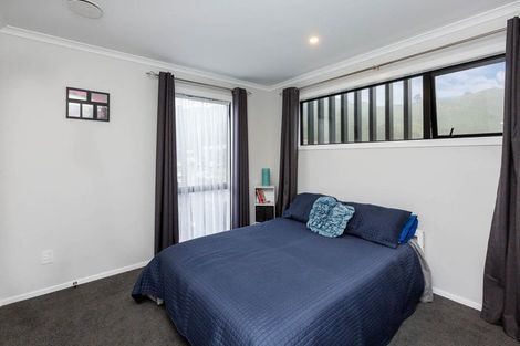 Photo of property in 8 Gloaming Lane, Wallaceville, Upper Hutt, 5018