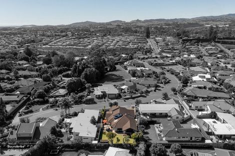 Photo of property in 8 Contour Avenue, Pyes Pa, Tauranga, 3112