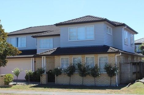 Photo of property in 72 Baverstock Road, Flat Bush, Auckland, 2016