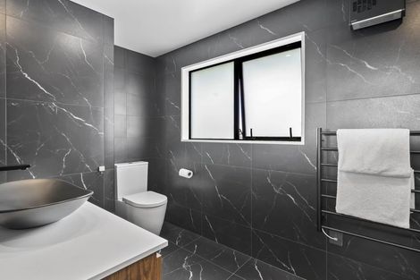 Photo of property in 6 Timara Crescent, Marshland, Christchurch, 8083