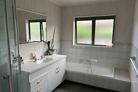 Photo of property in 13 Huntington Drive, Huntington, Hamilton, 3210