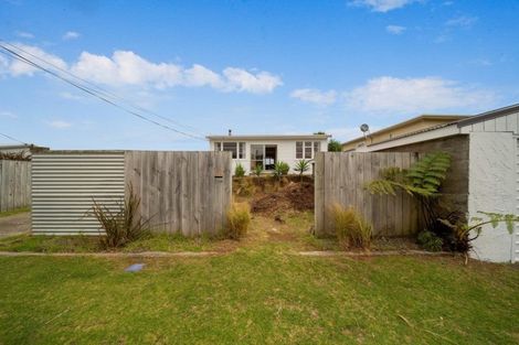 Photo of property in 52 South Road, Blagdon, New Plymouth, 4310