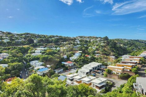 Photo of property in 66 Tiketike Way, Brooklyn, Wellington, 6021