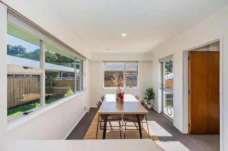 Photo of property in 15 Kohekohe Road, Waikanae, 5036