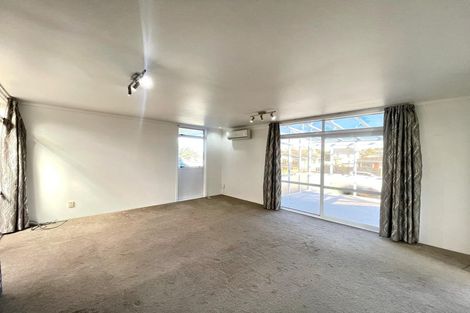 Photo of property in 35 Stanniland Street, Sunnyhills, Auckland, 2010