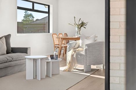 Photo of property in 70 Hugo Shaw Drive, Cambridge, 3434