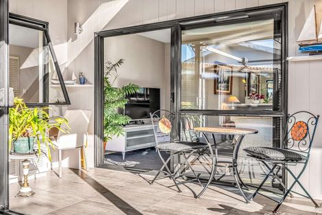 Photo of property in 7 Glenharrow Avenue, Avonhead, Christchurch, 8042