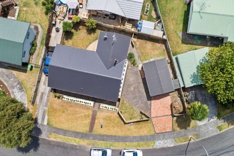 Photo of property in 28 Dingadee Street, Welcome Bay, Tauranga, 3112