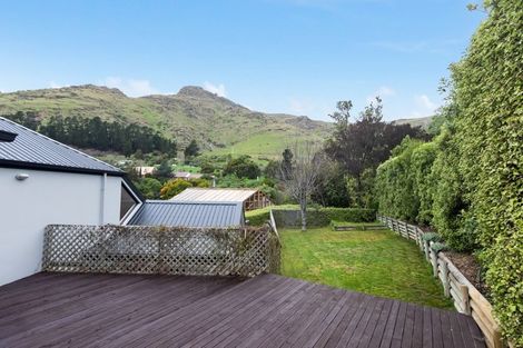 Photo of property in 14 Heathvale Place, Heathcote Valley, Christchurch, 8022