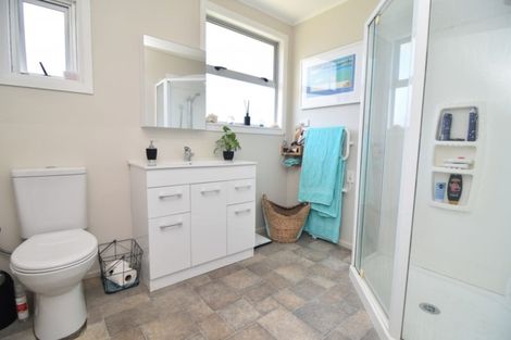 Photo of property in 65 Victoria Street, Carterton, 5713