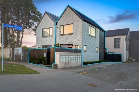 Photo of property in 2 Wharara Lane, Massey, Auckland, 0614