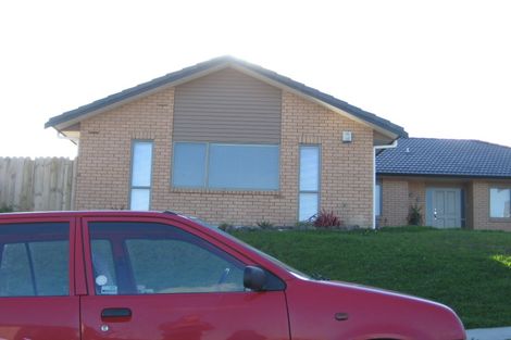 Photo of property in 32 Ballymore Drive, Pinehill, Auckland, 0632