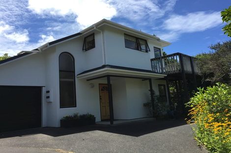 Photo of property in 1/3 Fayette Place, Te Atatu South, Auckland, 0610
