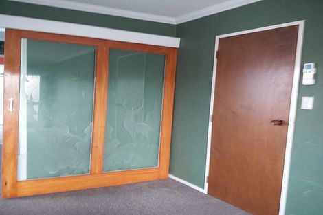 Photo of property in 96a Waiwhetu Road, Waterloo, Lower Hutt, 5011