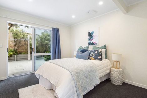 Photo of property in 13a Gulf View Road, Murrays Bay, Auckland, 0630