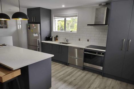 Photo of property in 67 Brunner Road, Glen Eden, Auckland, 0602