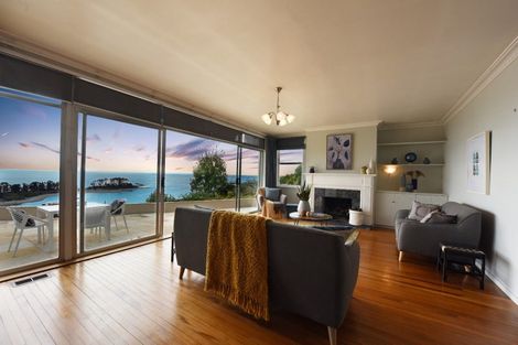 Photo of property in 84 Princes Drive, Britannia Heights, Nelson, 7010