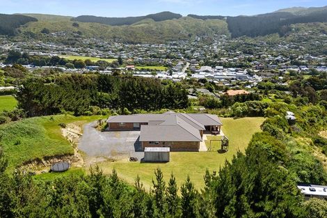 Photo of property in 50 Bing Lucas Drive, Tawa, Wellington, 5028