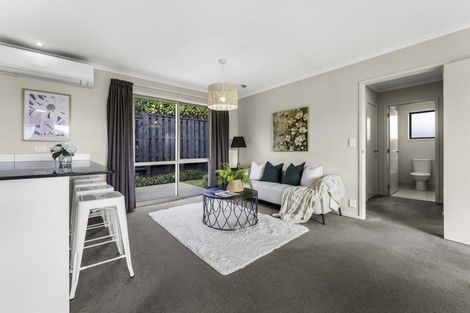 Photo of property in 5 Woolshed Lane, Pukekohe, 2120