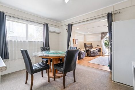 Photo of property in 76 Racecourse Road, Waiuku, 2123