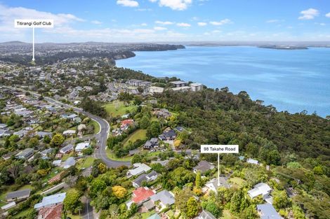 Photo of property in 98 Takahe Road, Titirangi, Auckland, 0604