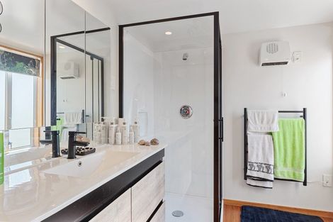 Photo of property in 1/144a Yaldhurst Road, Sockburn, Christchurch, 8042