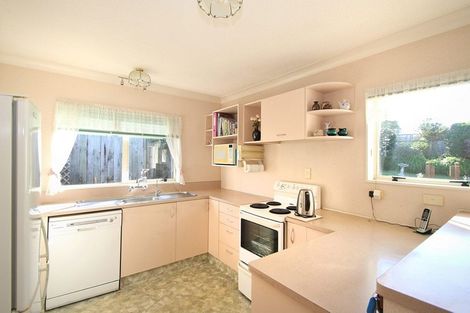 Photo of property in 6 Guernsey Place, Grandview Heights, Hamilton, 3200